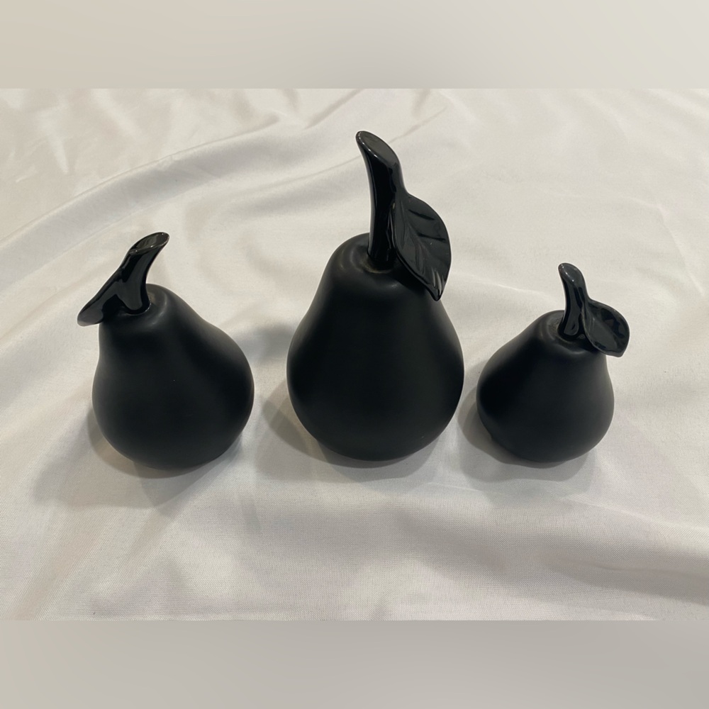 Matte Black Ceramic Pear Decorative Set